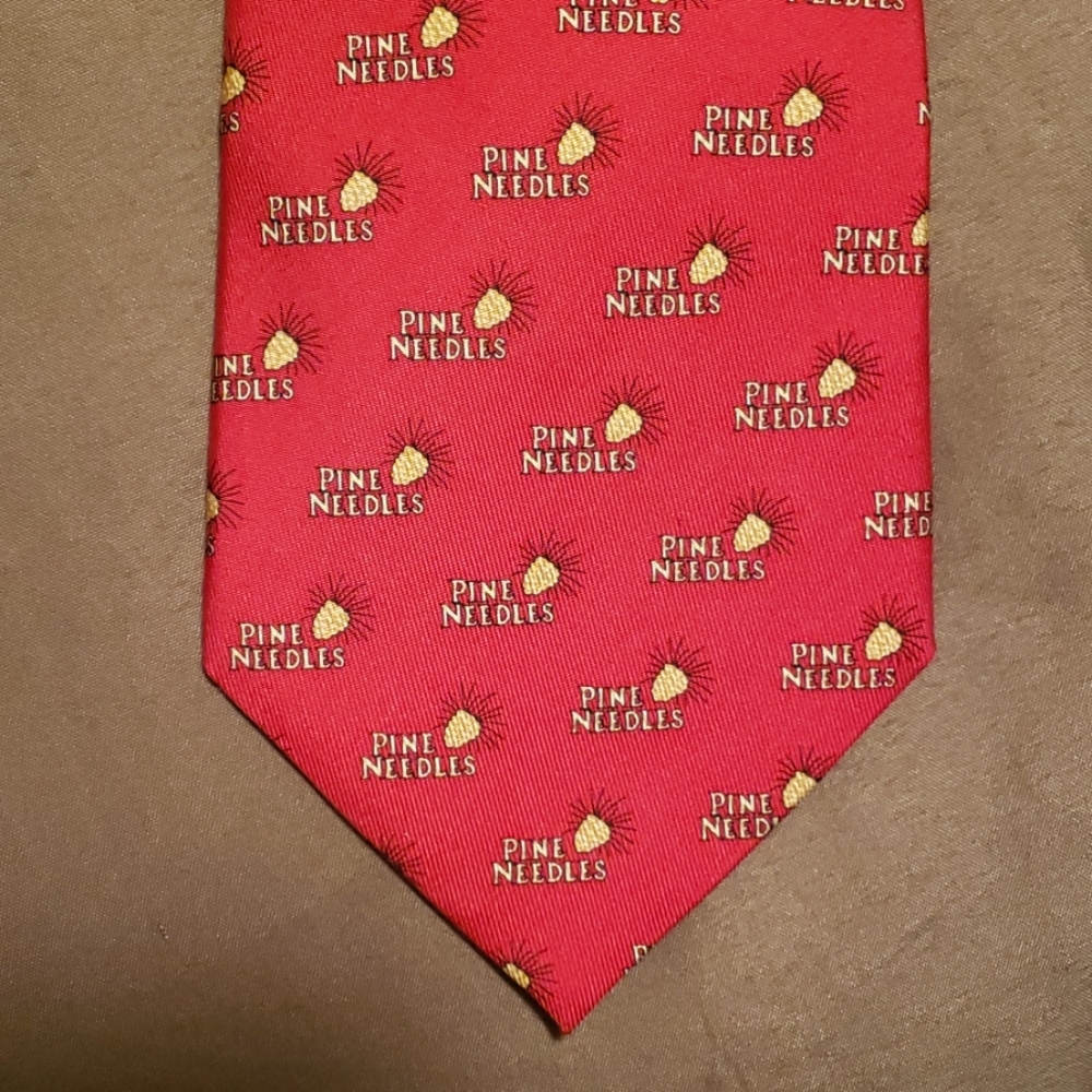 Vineyard Vines Necktie Pine Needles Red